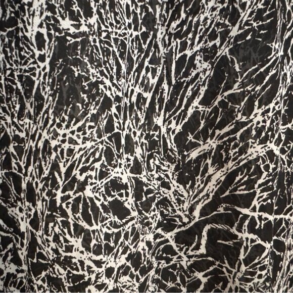 Addition Elle Love and Legend Black  White Sheer Tunic Top Size 22 - Picture 6 of 10